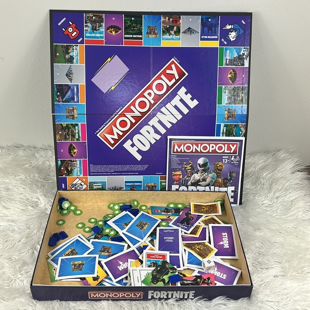Monopoly Fortnite Board Game - Picture 3 of 3
